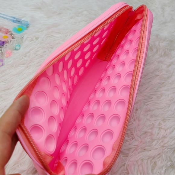 Pop It Pencil Case - Picture 6 of 7